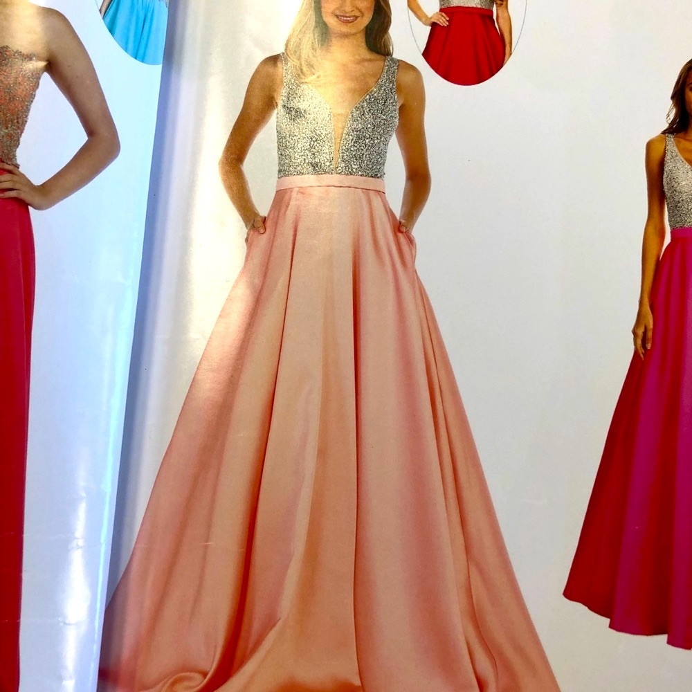 EVA Gown PROM/Quinceañera Dress - Picture 6 of 6